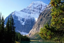 巅峰国际:文胖:过去两场比赛湖人在防守端蜕变了 这是个巨大的突破.